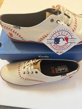 Keds women’s 9 San Francisco Giants White Baseball Stitch Sneakers tennis shoes